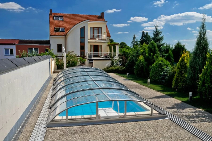 Dallas Clear Swimming Pool Enclosure 2 Dallas Clear Swimming Pool Enclosure - Image 2